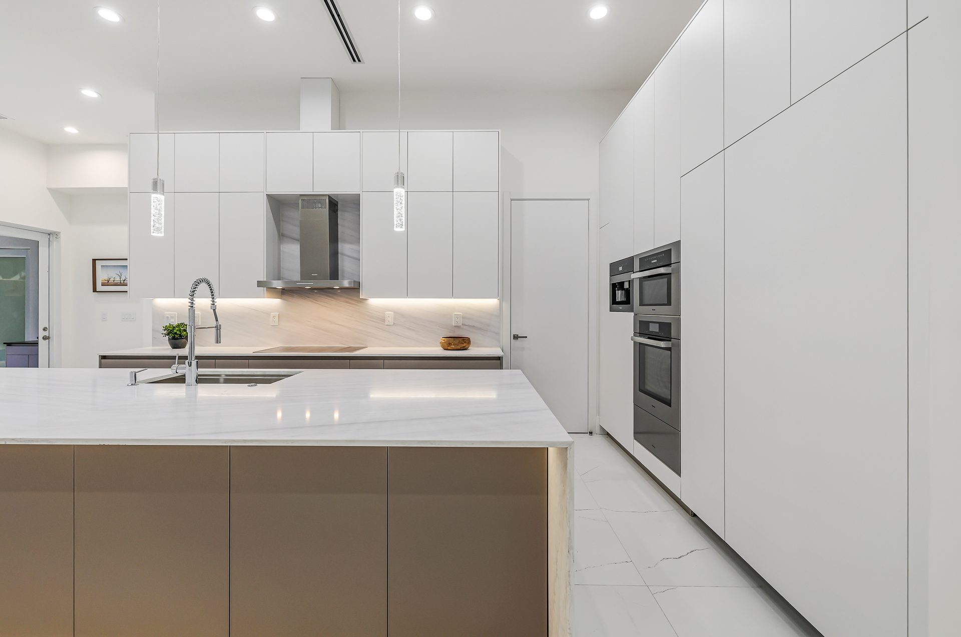 11780 NE 8th Ave photo 25