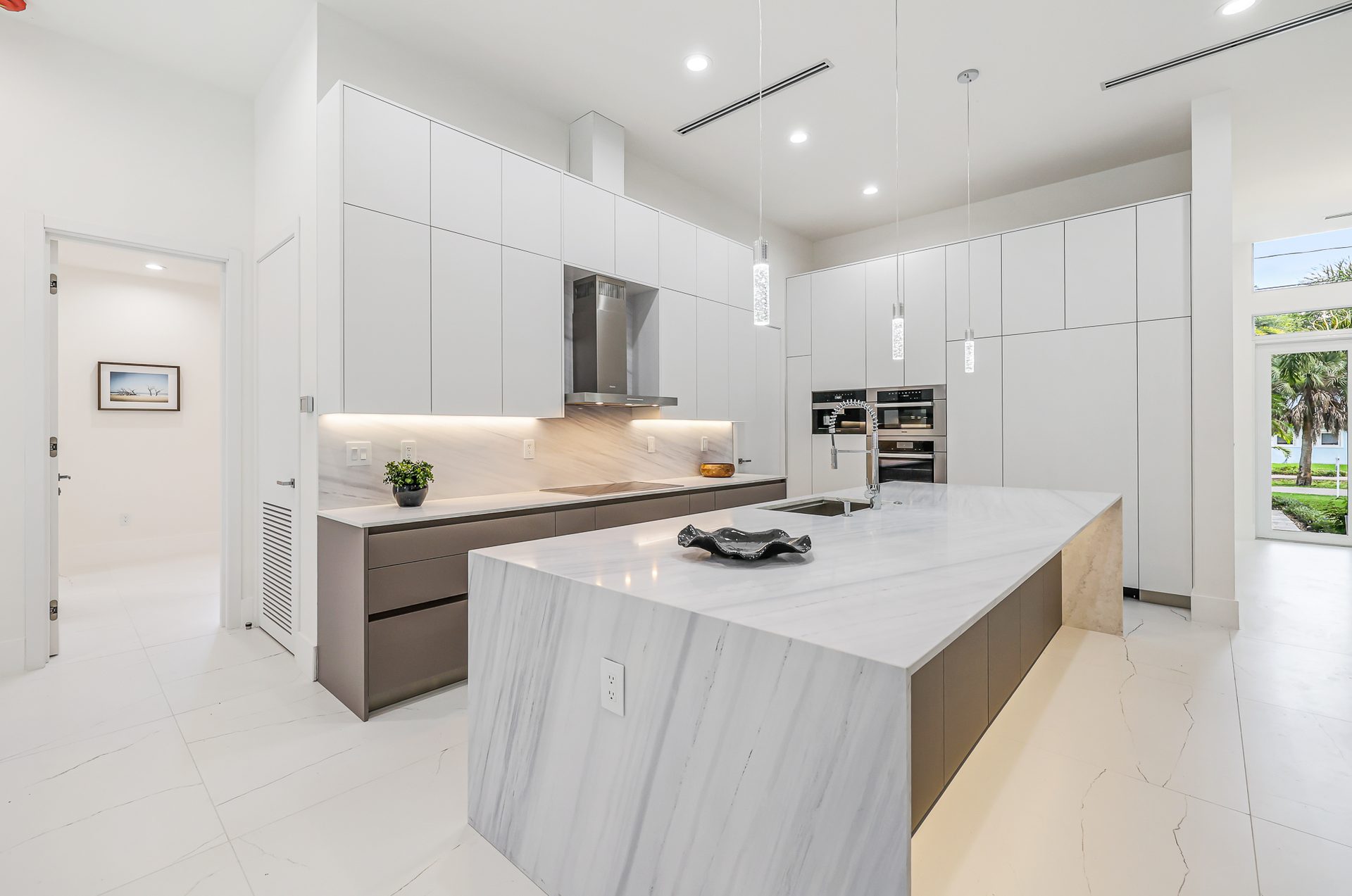 11780 NE 8th Ave photo 27