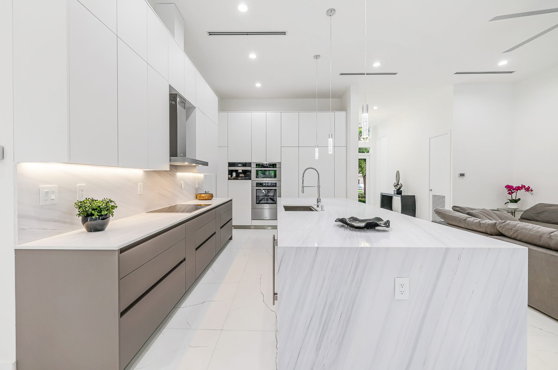 11780 NE 8th Ave photo 28