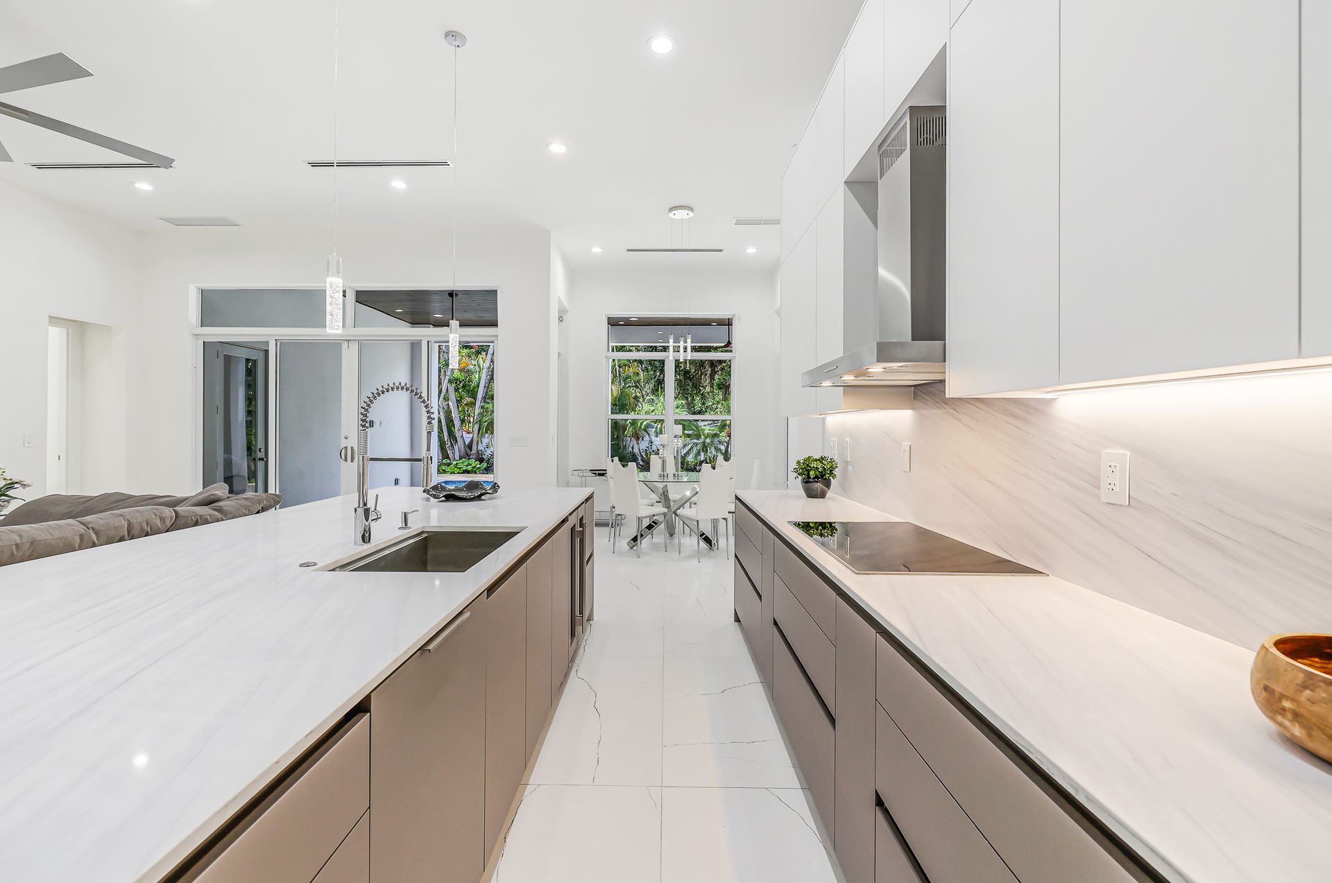 11780 NE 8th Ave photo 30