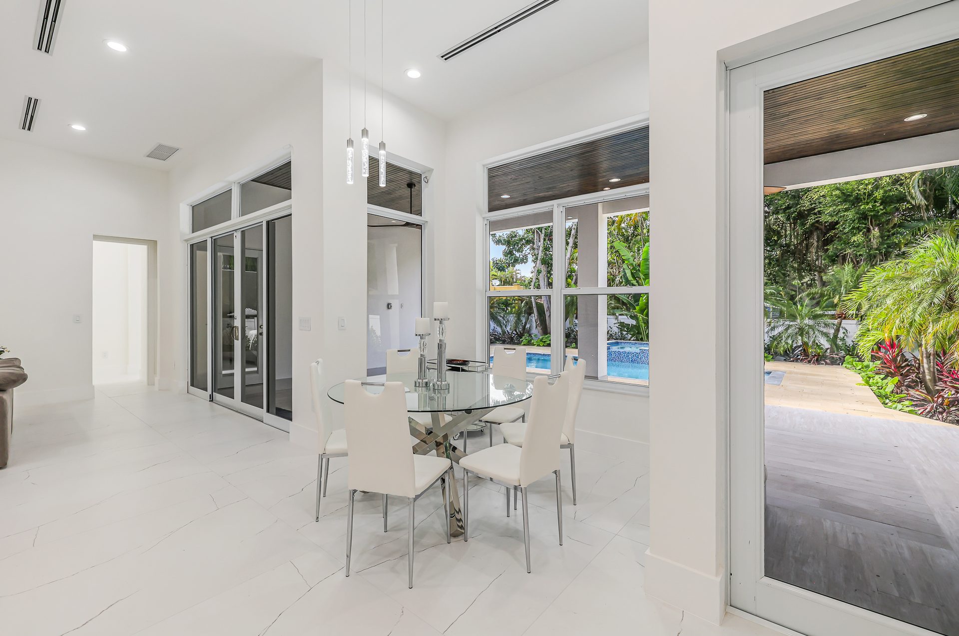 11780 NE 8th Ave photo 34