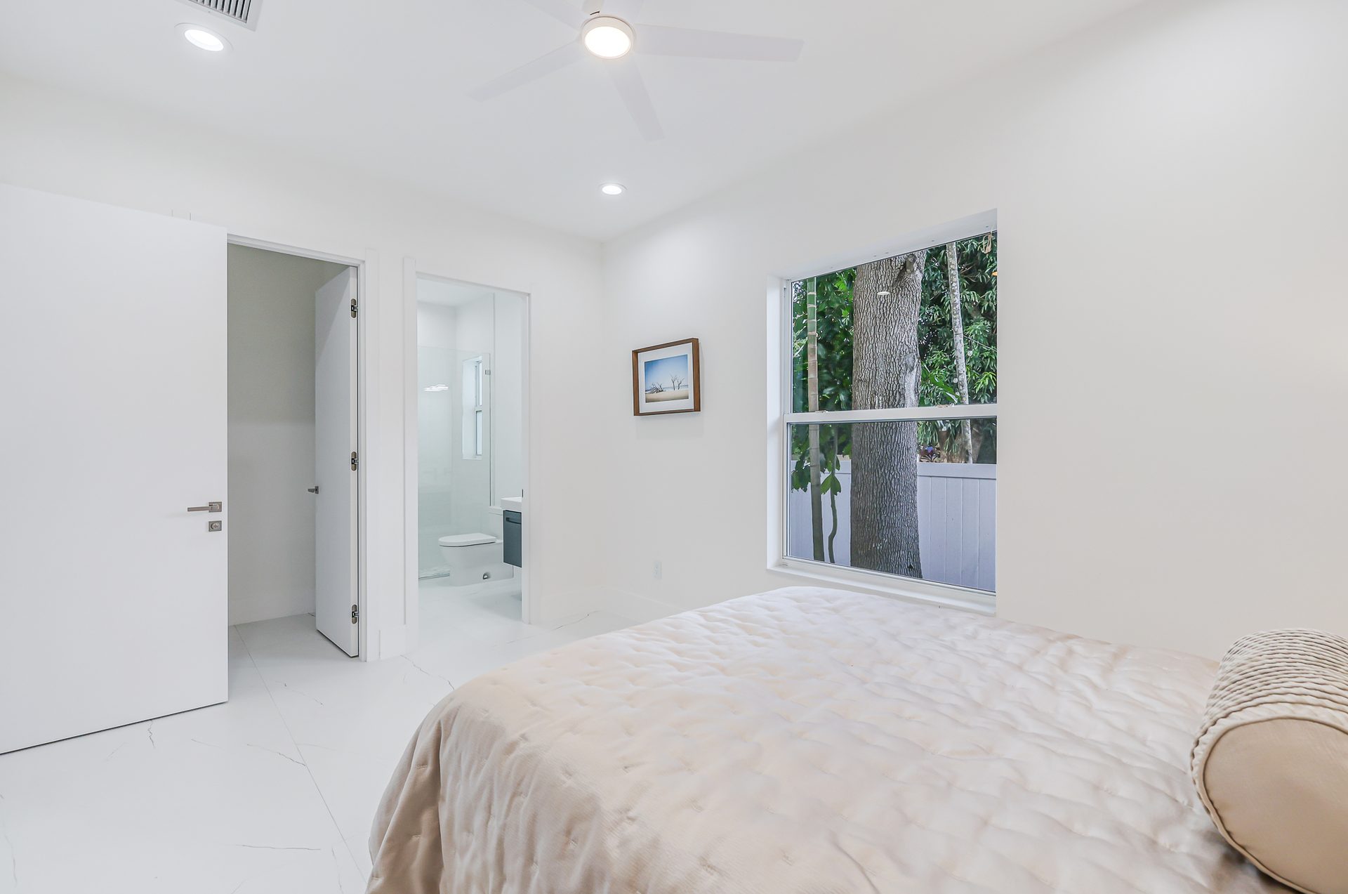 11780 NE 8th Ave photo 47