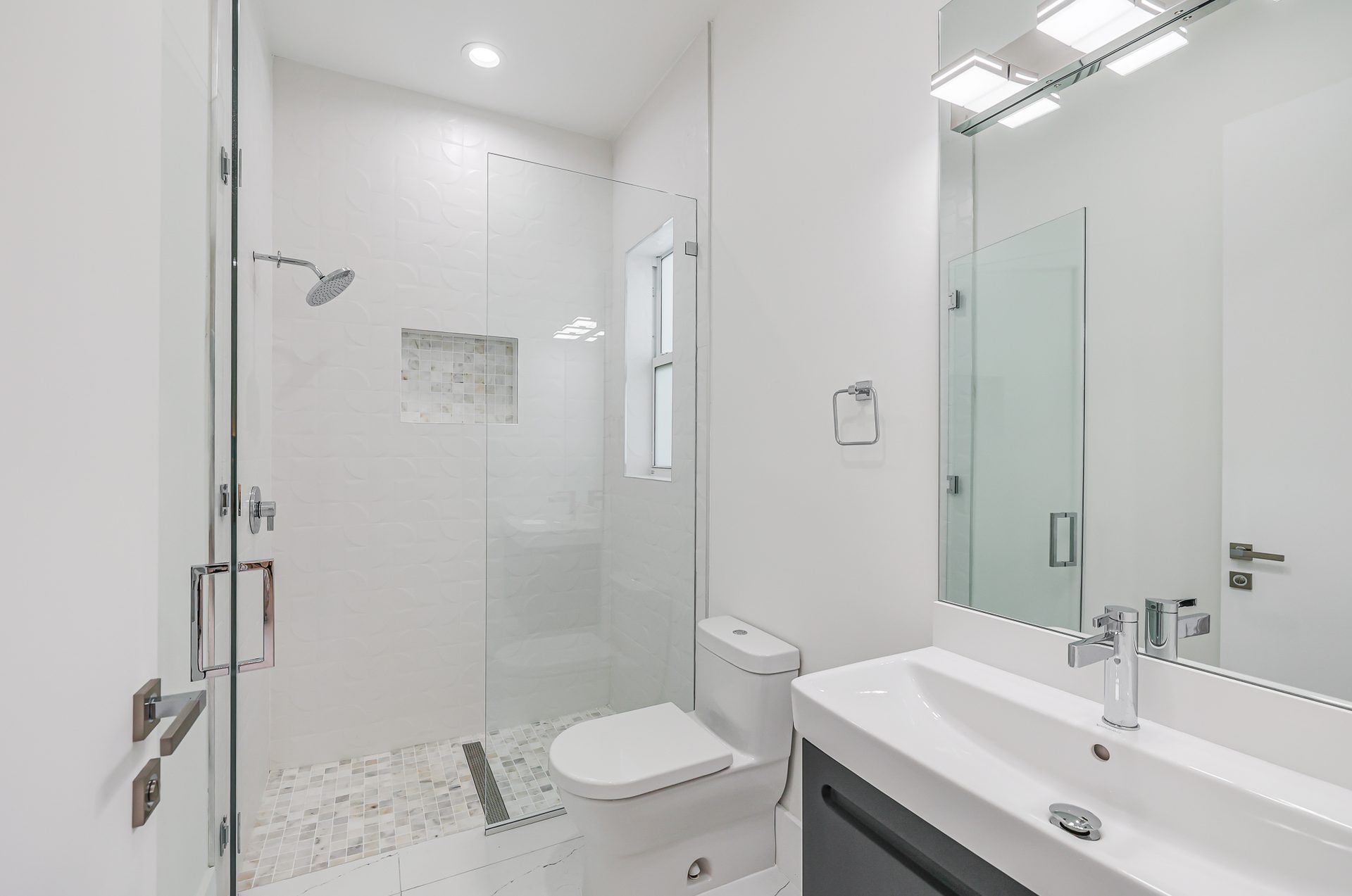 11780 NE 8th Ave photo 48