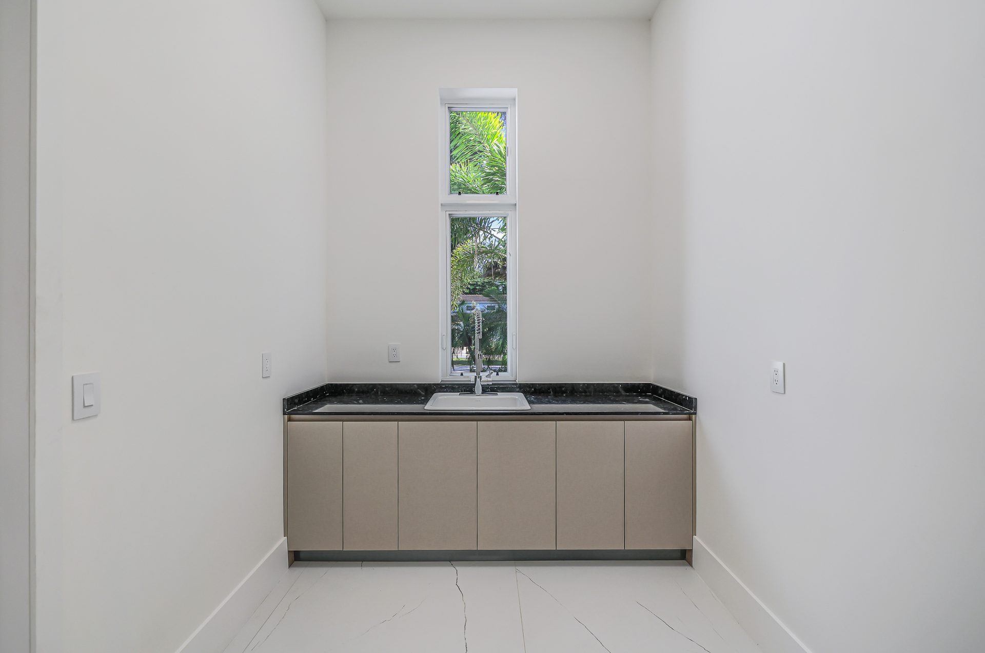 11780 NE 8th Ave photo 57