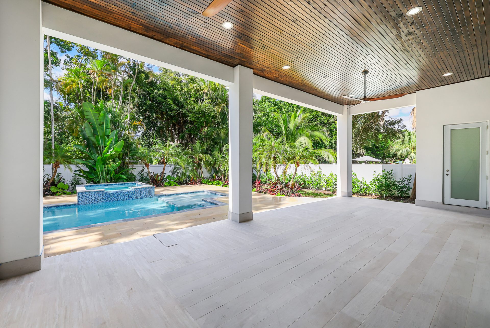 11780 NE 8th Ave photo 58