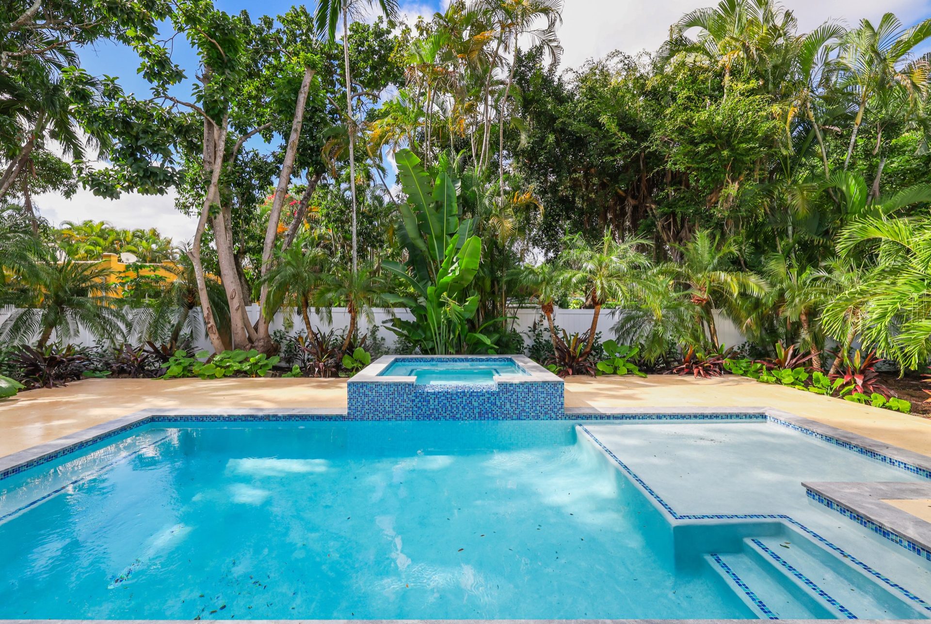 11780 NE 8th Ave photo 64