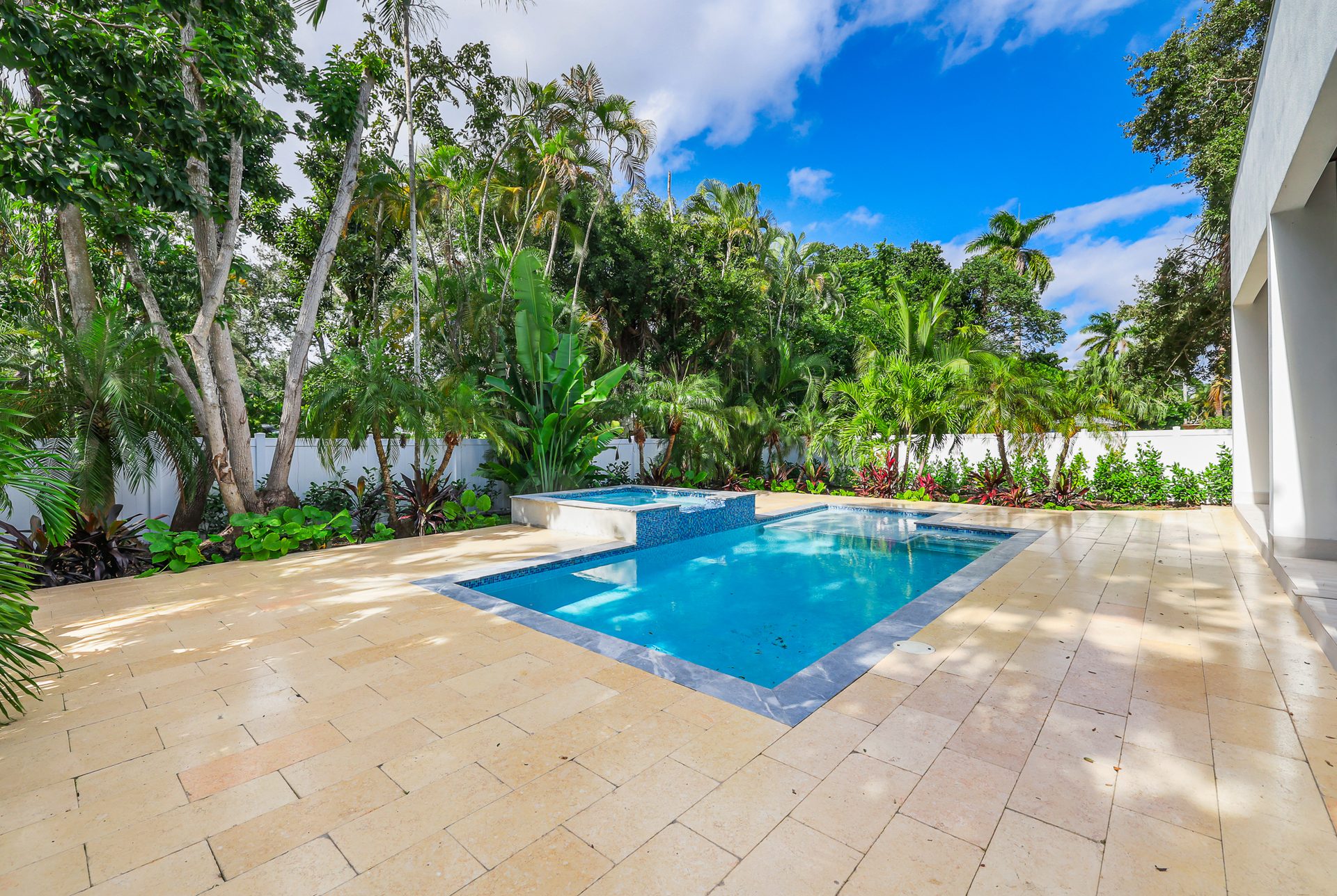 11780 NE 8th Ave photo 65