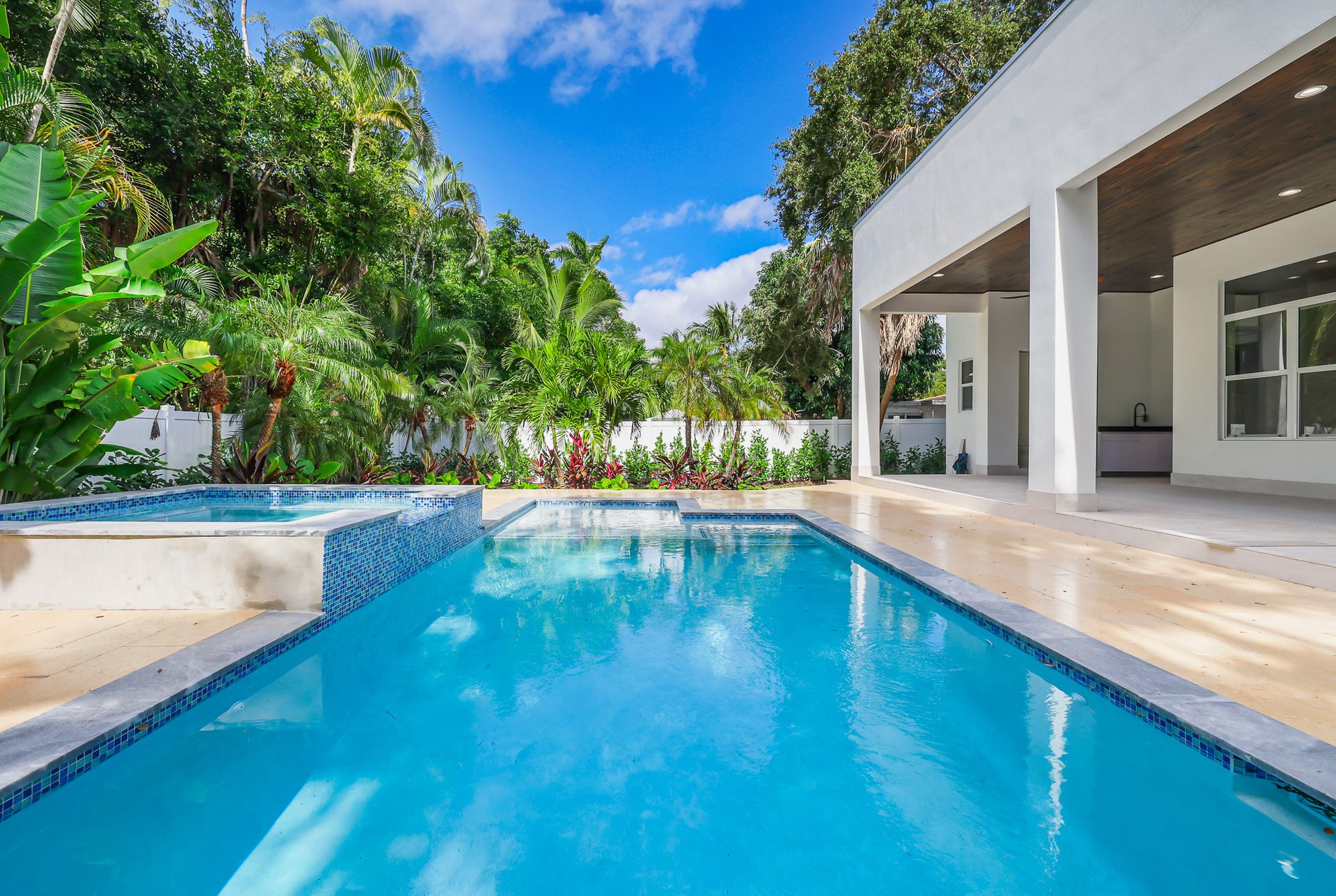 11780 NE 8th Ave photo 70